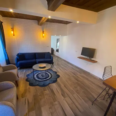 Kaktus Suites 1 *